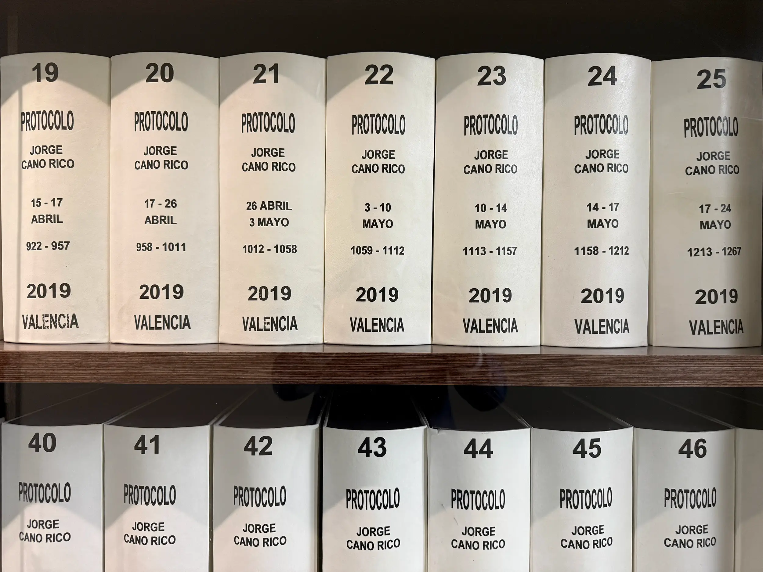 Archivo de protocolos y sala de reuniones de la notaría